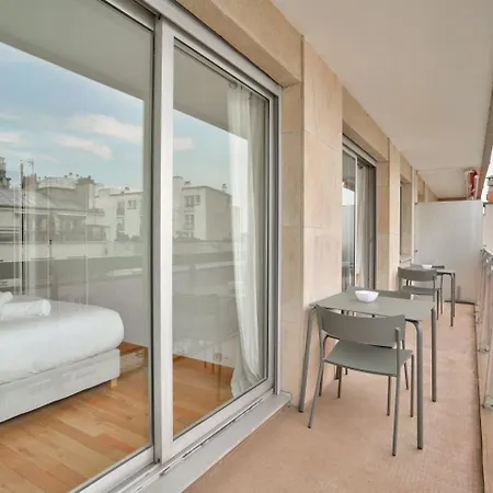 Guestready - Charming With A View Apartament Paryż